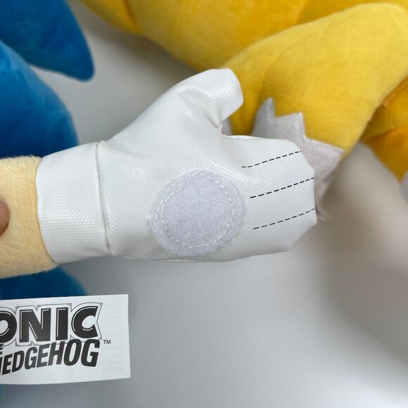 Sonic the Hedgehog SONIC 20" and TAILS  18"Jumbo Plush - Picture 7 of 11